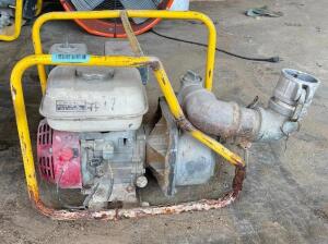 4 HP TRASH PUMP W/ HONDA GX120 ENGINE