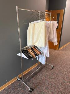 ROLLING GARMENT RACK