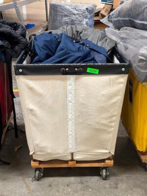 ROLLING CLOTHES HAMPER