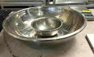 DESCRIPTION: (6) STAINLESS MIXING BOWLS QTY: 6