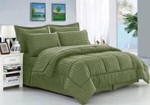 DESCRIPTION: (1) ALL SEASON LUXURY BED SET BRAND/MODEL: DOBBY INFORMATION: GREEN, STRIPE SIZE: KING SIZE RETAIL$: $77.50 EA QTY: 1