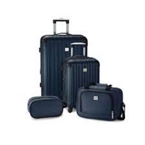 DESCRIPTION: (1) LUGGAGE SET BRAND/MODEL: GEOFFREY BEENE INFORMATION: BLUE SIZE: TRAVEL CASE SIPPER FRON CARRY TOTE AND HARD ROLLING CASE RETAIL$: $32