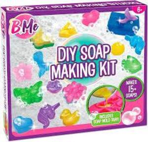 DESCRIPTION: (1) MAKE YOUR OWN SOAP KIT BRAND/MODEL: DAN AND DARCI SIZE: 4 COLORS AND SHAPES RETAIL$: $30.00 EA QTY: 1