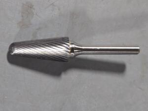 DESCRIPTION: (4) CARBIDE CONE BUR BRAND/MODEL: WESTWARD 19D780 SIZE: 1-5/16" LOC RETAIL$: $276.32 QTY: 4