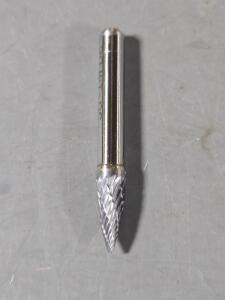 DESCRIPTION: (4) CARBIDE FLAME BUR BRAND/MODEL: WESTWARD 19D883 SIZE: 16mM RETAIL$: $86.01 QTY: 4