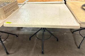 36" OUTDOOR PATIO TABLE