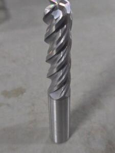 DESCRIPTION: (3) CARBIDE SQ END MILL BRAND/MODEL: MELIN TOOL VXMG4T-1616-R120 SIZE: 1/2" DIA 2" LOC RETAIL$: $205.77 QTY: 3