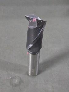 DESCRIPTION: (1) COBALT SQ END MILL BRAND/MODEL: TITAN TE82830 SIZE: 3/4" DIA 1-15/16" LOC 1/2" SD RETAIL$: $67.35 QTY: 1