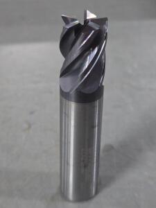 DESCRIPTION: (1) CARBIDE SQ END MILL BRAND/MODEL: SANDVIK COROMANT 8036829 SIZE: 5/8" DIA 3/4" LOC RETAIL$: $213.00 QTY: 1