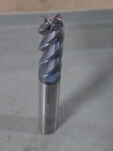 DESCRIPTION: (1) CARBIDE SQ END MILL BRAND/MODEL: ACCUPRO 87829826 SIZE: 3/4" DIA 2" LOC RETAIL$: $193.17 QTY: 1