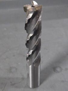 DESCRIPTION: (1) COBALT ROUGHING FINISHING END ILL BRAND/MODEL: WELDON-66320-00-W SIZE: 3/4" DIA 3" LOC RETAIL$: $148.34 QTY: 1