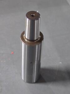 DESCRIPTION: (1) TAPER DRILL CHUCK ADAPTER BRAND/MODEL: ALBRECHT 70625 SIZE: JT33 MOUNT 1" SD RETAIL$: $188.89 QTY: 1