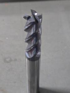 DESCRIPTION: (1) CARBIDE SQ END MILL BRAND/MODEL: ACCUPRO 12183627 SIZE: 3/4" DIA 2" LOC RETAIL$: $193.17 QTY: 1