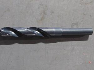 DESCRIPTION: (2) REDUCED SHANK DRILL BITS BRAND/MODEL: CHICAGO LATROBE 55439 SIZE: 39/64" 1/2" SD RETAIL$: $82.20 QTY: 2