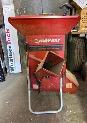 TROY BILT CHIPPER/SHREDDER