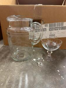 GLASSWARE SET