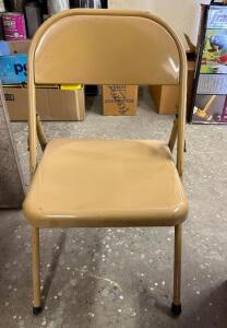 (12)- METAL FOLDING CHAIRS