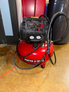 PORTER CABLE 6GAL AIR COMPRESSOR