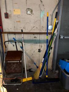 ASSORTED LONG HANDLE TOOLS AND STEPLADDER