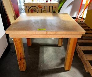 WOOD END TABLE