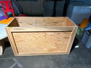 WOODEN SHIPPING CRATE