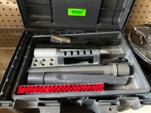 DESCRIPTION VACUUM ATTACHMENTS W/ CASE/ QTY 1