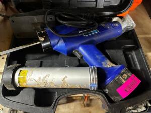 DESCRIPTION LINCOLN CORDLESS GREASE GUN QTY 1