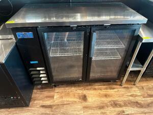 DESCRIPTION ARCTIC AIR TWO DOOR GLASS DOOR BACK BAR COOLER BRAND / MODEL: ARCTIC AIR ABB48GZ ADDITIONAL INFORMATION NEW 2021, 115 VOLT, 1 PHASE LOCATI