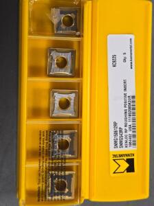 DESCRIPTION: (20) SNMG543RP CARBIDE ROUGHING POSITIVE INSERTS BRAND/MODEL: KENNAMETAL SNMG150612RP KC9225 RETAIL$: $541.21 QTY: 20