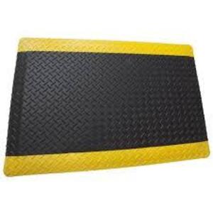 DESCRIPTION: (1) ANTI FATIGUE MATINFORMATION: YELLOW AND BLACKSIZE:  APPROX 4' X 4'QTY: 1