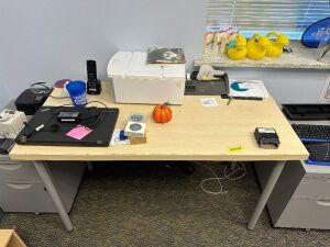 DESK WITH CONTENTS