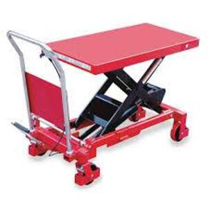 DESCRIPTION: (1) SCISSOR LIFTBRAND/MODEL: DAYTON #6W804INFORMATION: REDSIZE: 20" X 40" PLATFORMRETAIL$: $770.00 EAQTY: 1