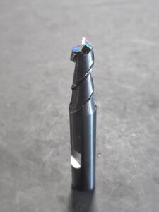 DESCRIPTION: (1) CARBIDE SQ END MILL BRAND/MODEL: SGS 44521 SIZE: 8MM DIA 19.00mm LOC RETAIL$: $98.33 QTY: 1