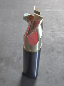 DESCRIPTION: (1) CARBIDE CORNER RADIUS END MILL BRAND/MODEL: ACCUPRO 48339378 SIZE: 1" DIA 1-1/4" LOC RETAIL$: $668.80 QTY: 1