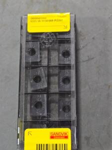 DESCRIPTION: (10) CARBIDE MILLING INSERTS BRAND/MODEL: SANDVIK COROMANT N331.1A-04 35 05H-WL1130 RETAIL$: $248.00 QTY: 10