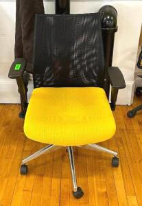 DESCRIPTION: MESH BACK UPHOLSTERED ADJUSTABLE OFFICE CHAIR LOCATION: MAIN FLOOR QTY: 1