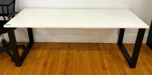 DESCRIPTION: 6' HARDTOP OFFICE DESK WITH METAL LEGS SIZE: 72"X30"X28" LOCATION: MAIN FLOOR QTY: 1