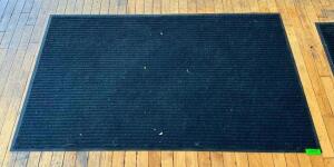 DESCRIPTION: ENTRANCE TRAFFIC MAT SIZE: 60"X36" LOCATION: MAIN FLOOR QTY: 1