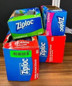 DESCRIPTION: ASSORTED ZIPLOC BAGGIES LOCATION: MAIN FLOOR QTY: 1