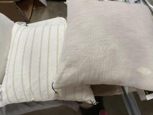 ACCENT PILLOWS