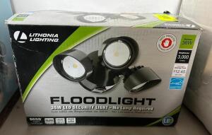 SECURITY FLOODLIGHT