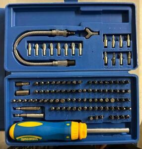 RATCHETING SCREWDRIVER KIT WITH HARD SHELL CASE