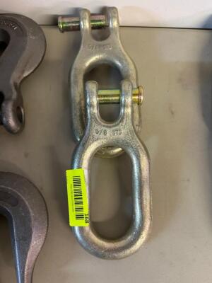 (2) - HEAVY DUTY LINKS WITH CLEVIS