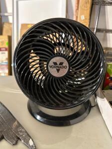 TABLETOP FAN