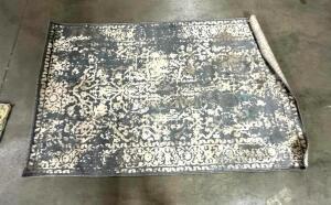 5FTX8FT AREA RUG