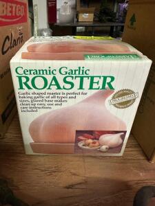 CERAMIC GARLIC ROASTER