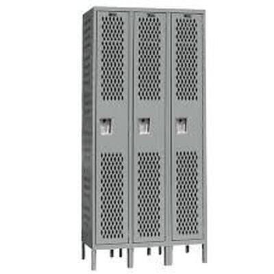 DESCRIPTION: (1) PREMIUM VENTED STORAGE LOCKERBRAND/MODEL: HALLOWELLINFORMATION: LIGHT GRAYSIZE: 3 WIDE, 1 TIER, APPROX 22" X 55" X 72"RETAIL$: $1120.00 EAQTY: 1
