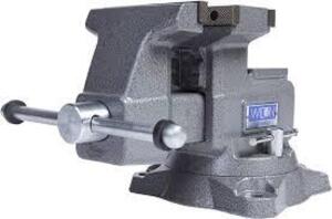 DESCRIPTION: (1) REVERSIBLE BENCH VISE BRAND/MODEL: WILTON #4550R INFORMATION: REVERSIBLE SIZE: 5-1/2" RETAIL$: $232.30 EA QTY: 1