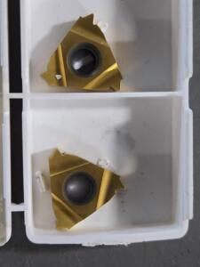 DESCRIPTION: (10) CARBIDE THREADING INSERTS BRAND/MODEL: SECO 16ER 12UN RETAIL$: $776.51 QTY: 10