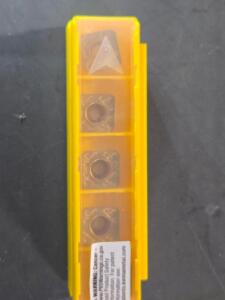 DESCRIPTION: (10) CARBIDE MLLING INSERTS BRAND/MODEL: KENNAMETAL SDHT1204AETN42 RETAIL$: $269.79 QTY: 10